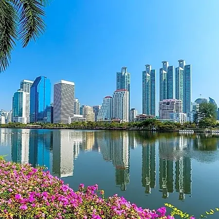Serene Asoke Suites